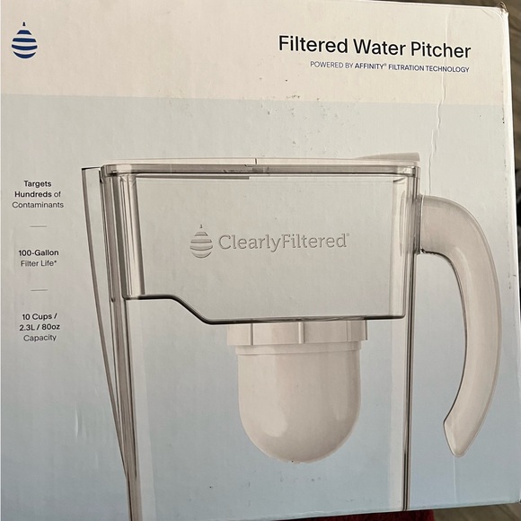 ClearlyFiltered Water Pitcher - Picture 1 of 6